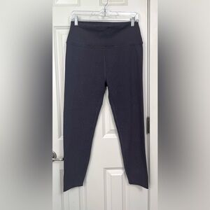 Beyond Yoga Croc Embossed Legging NWOT